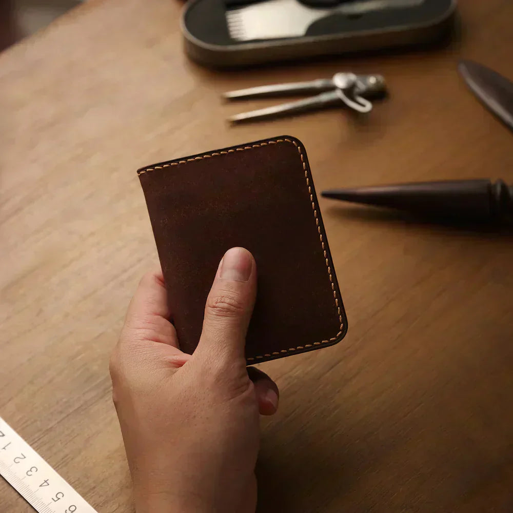 minimalist-cardholder