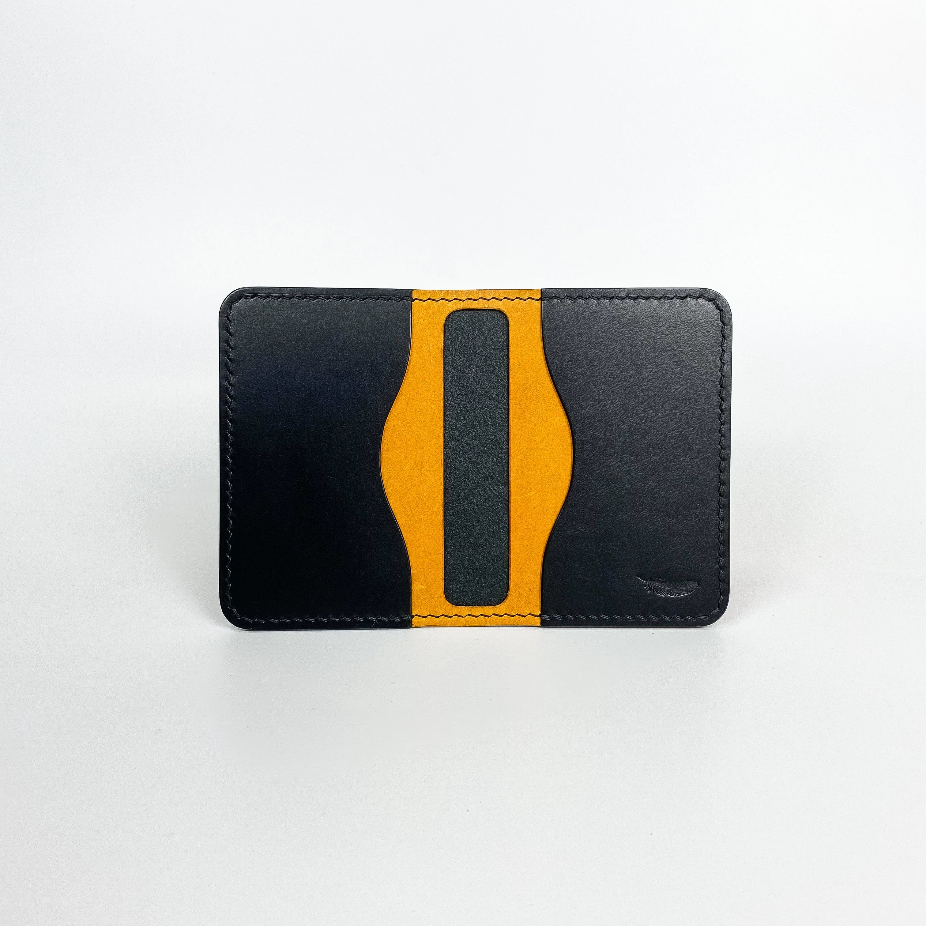 Atelish Buttero Two-Tone Slim Bifold Card Holder