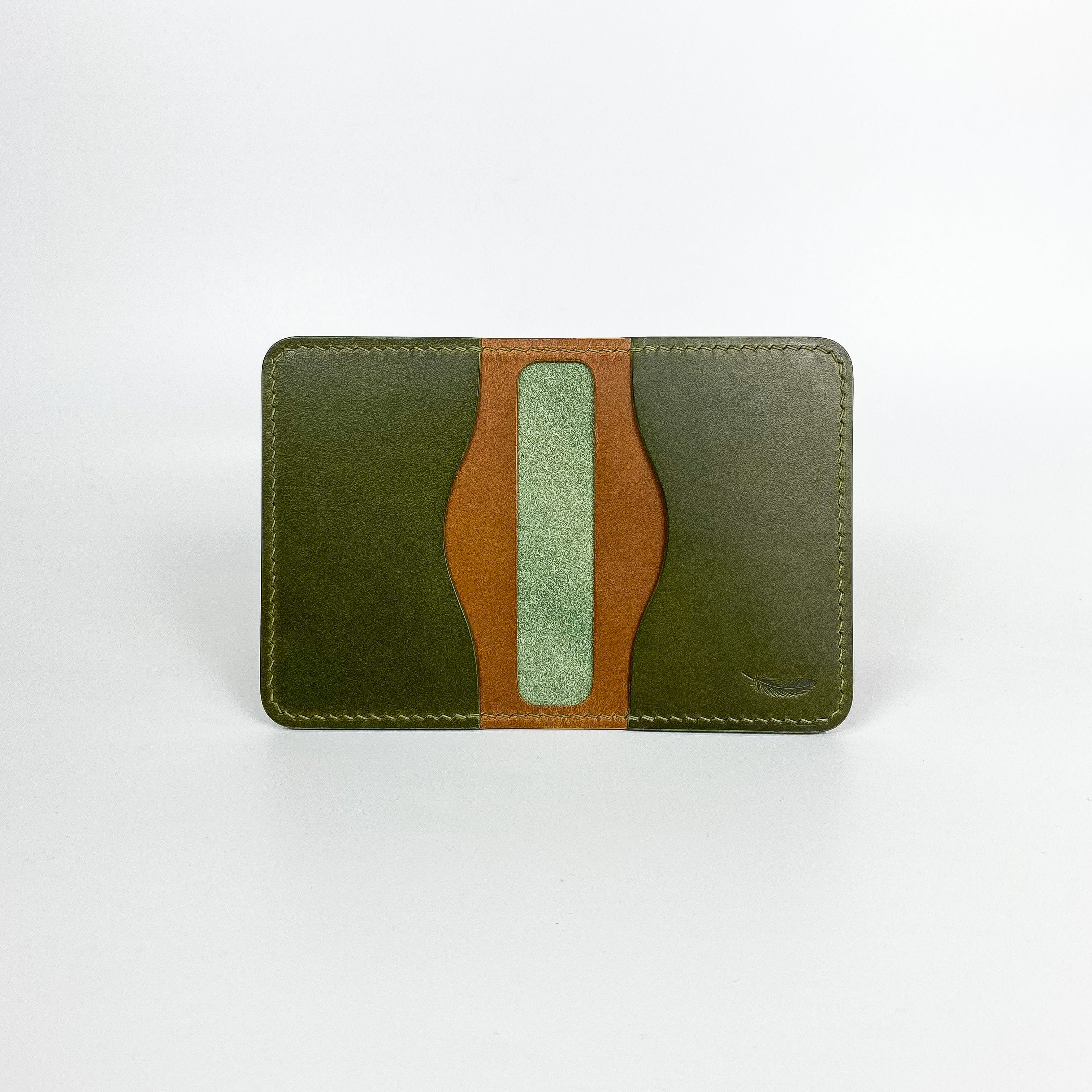 Atelish Buttero Two-Tone Slim Bifold Card Holder