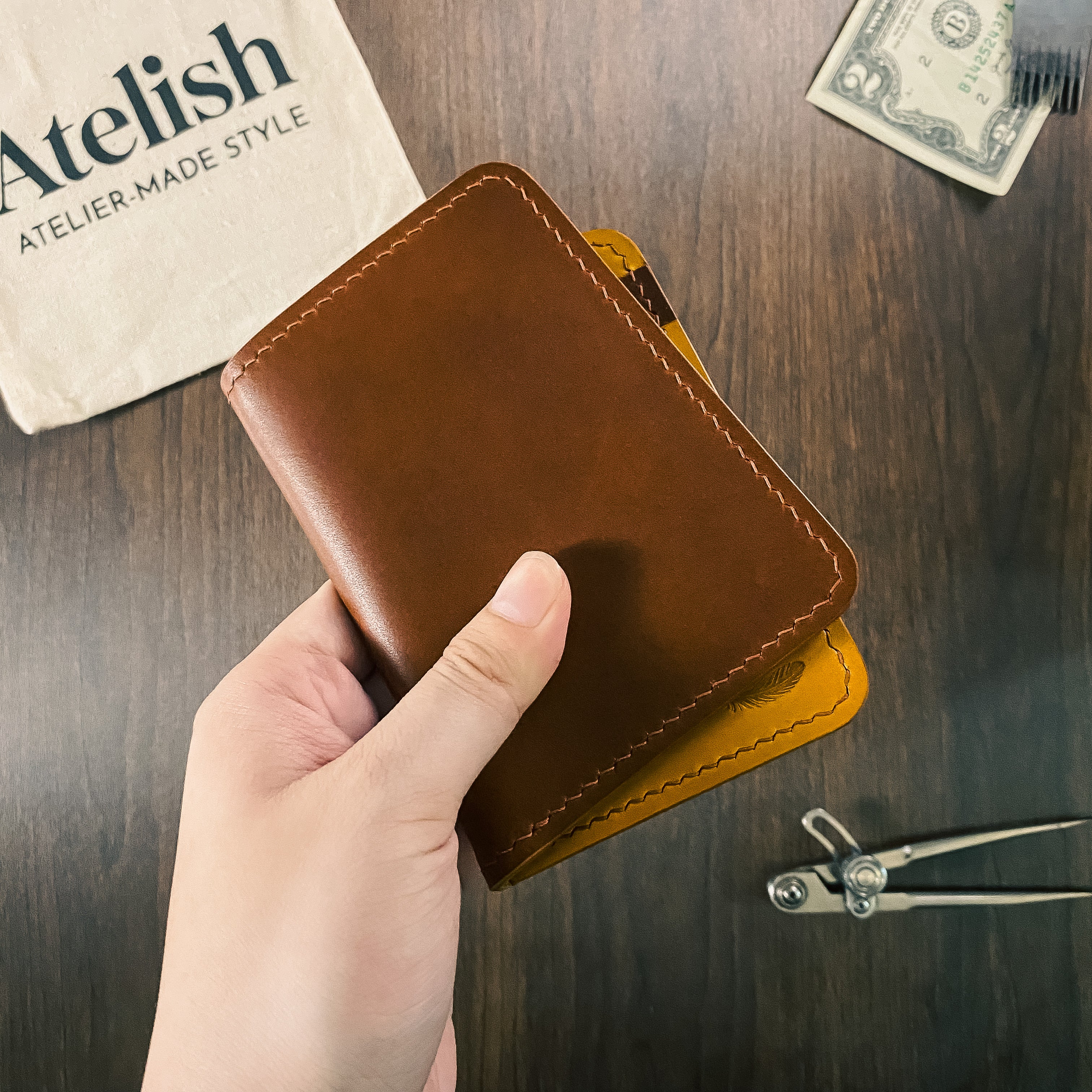 Atelish Buttero Leather Bifold Card Holder
