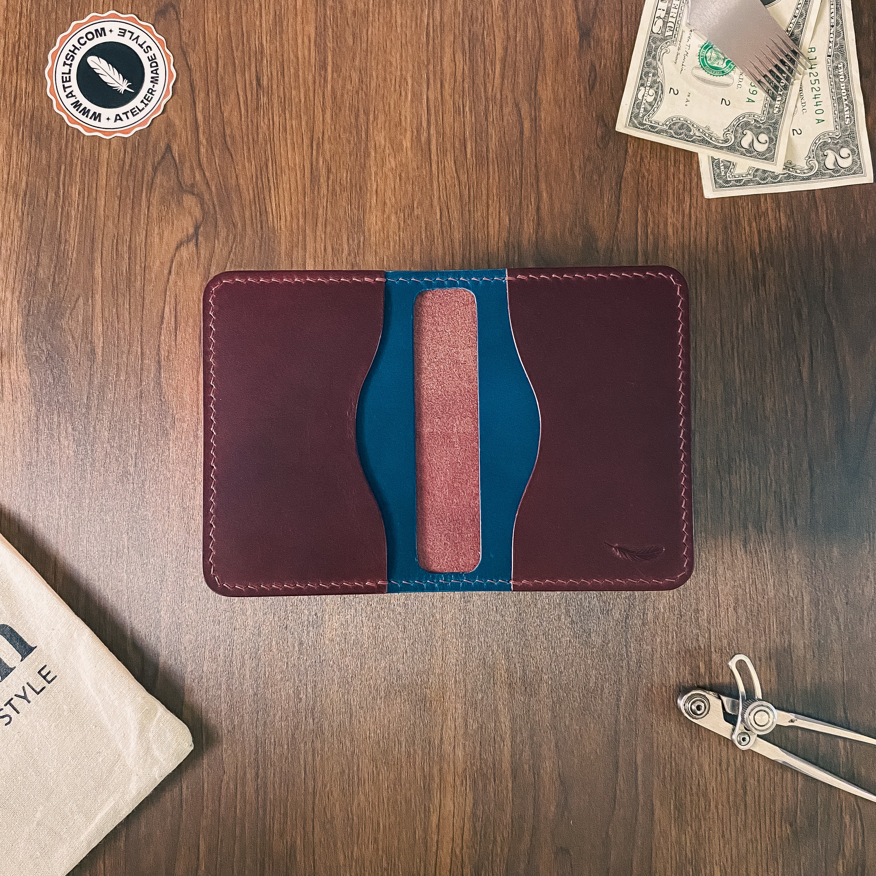 Atelish Buttero Two-Tone Slim Bifold Card Holder