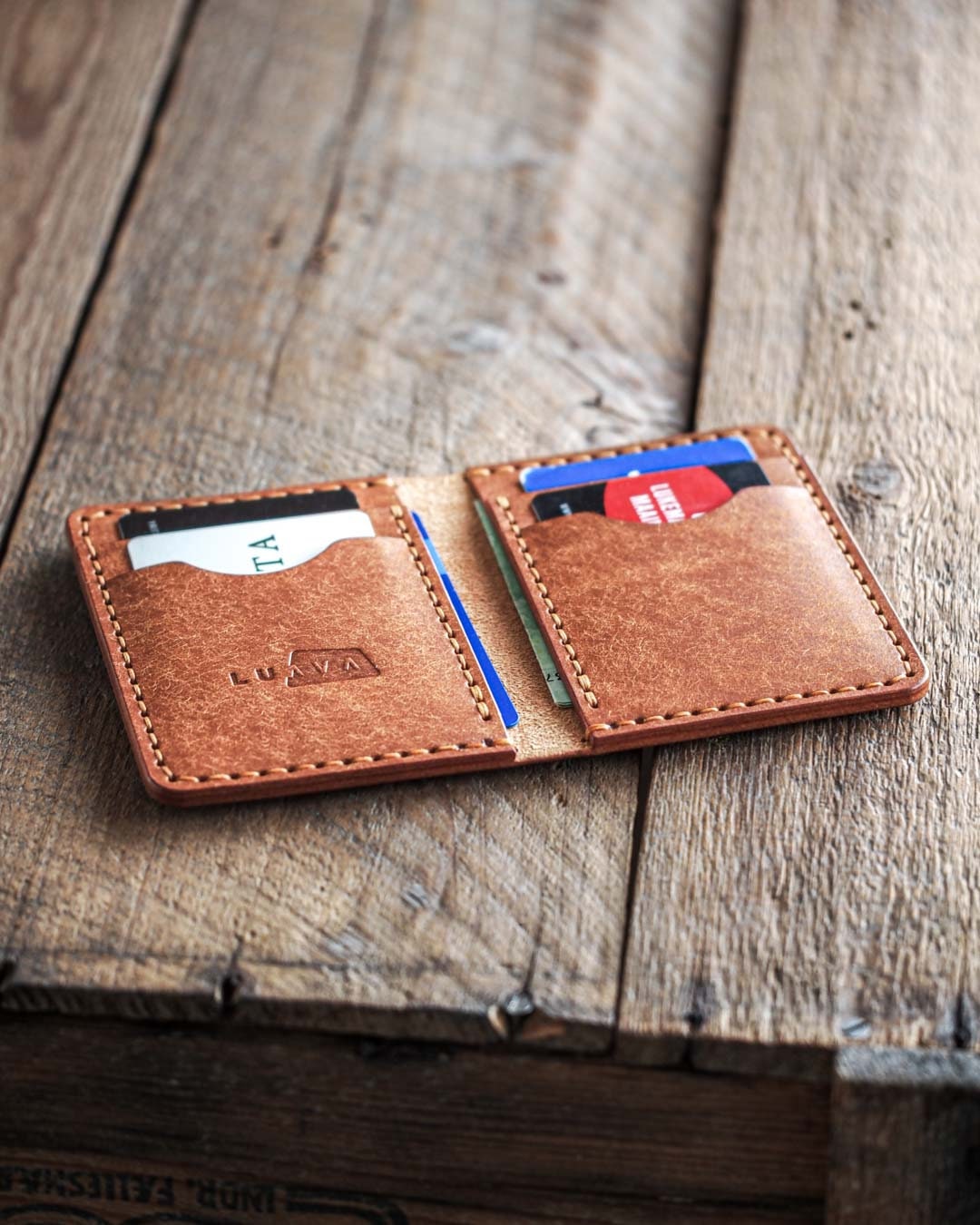 Ranch Wallet – Handmade Vertical Bifold in Full-Grain Leather, Rugged Minimalism
