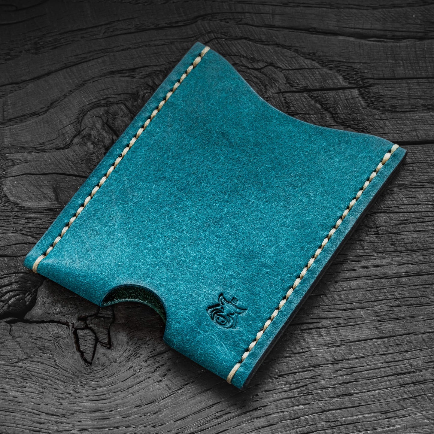 Handmade Cloak Leather Card Holder – Minimalist Slim Wallet in Full‑Grain Italian Leather