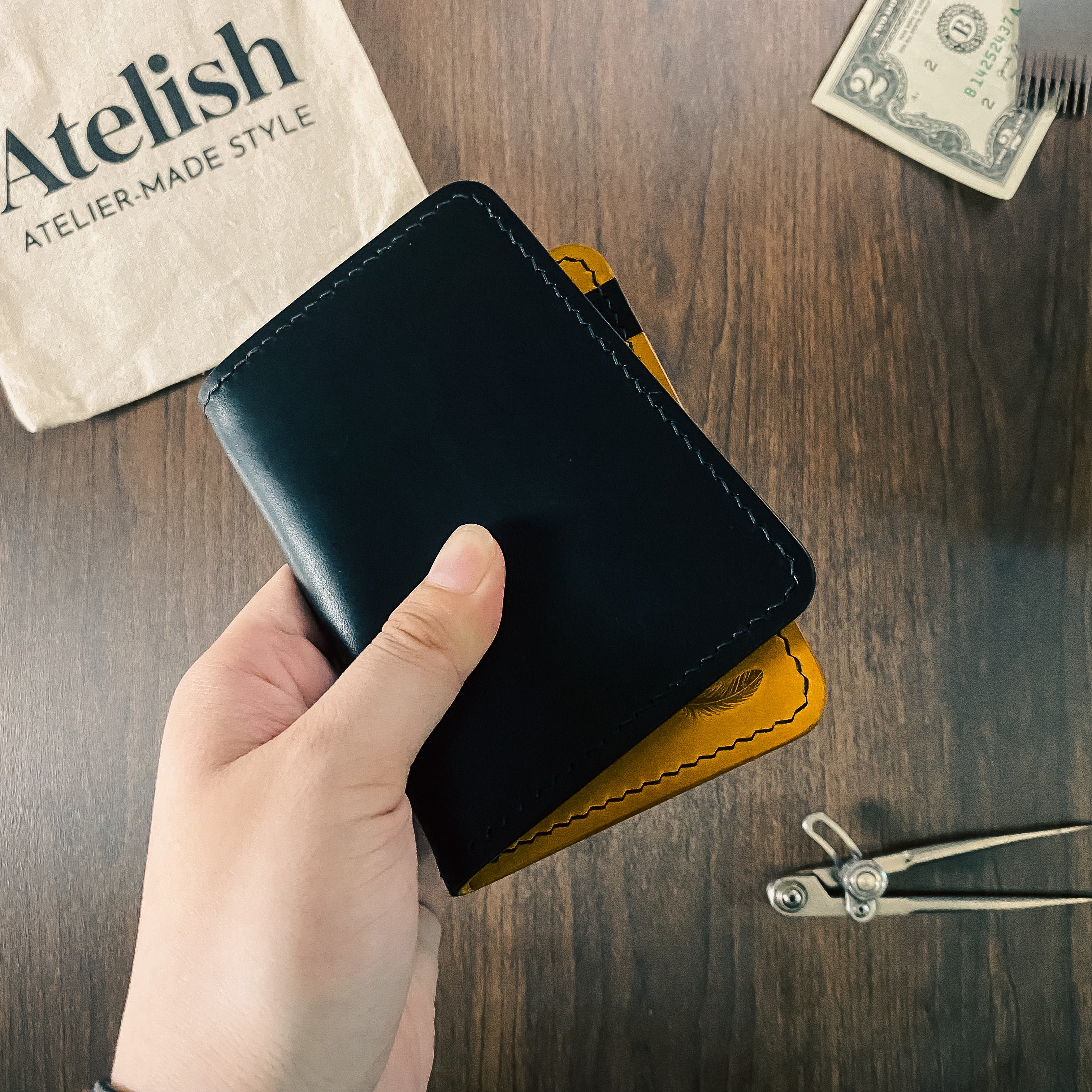 Atelish Buttero Leather Bifold Card Holder