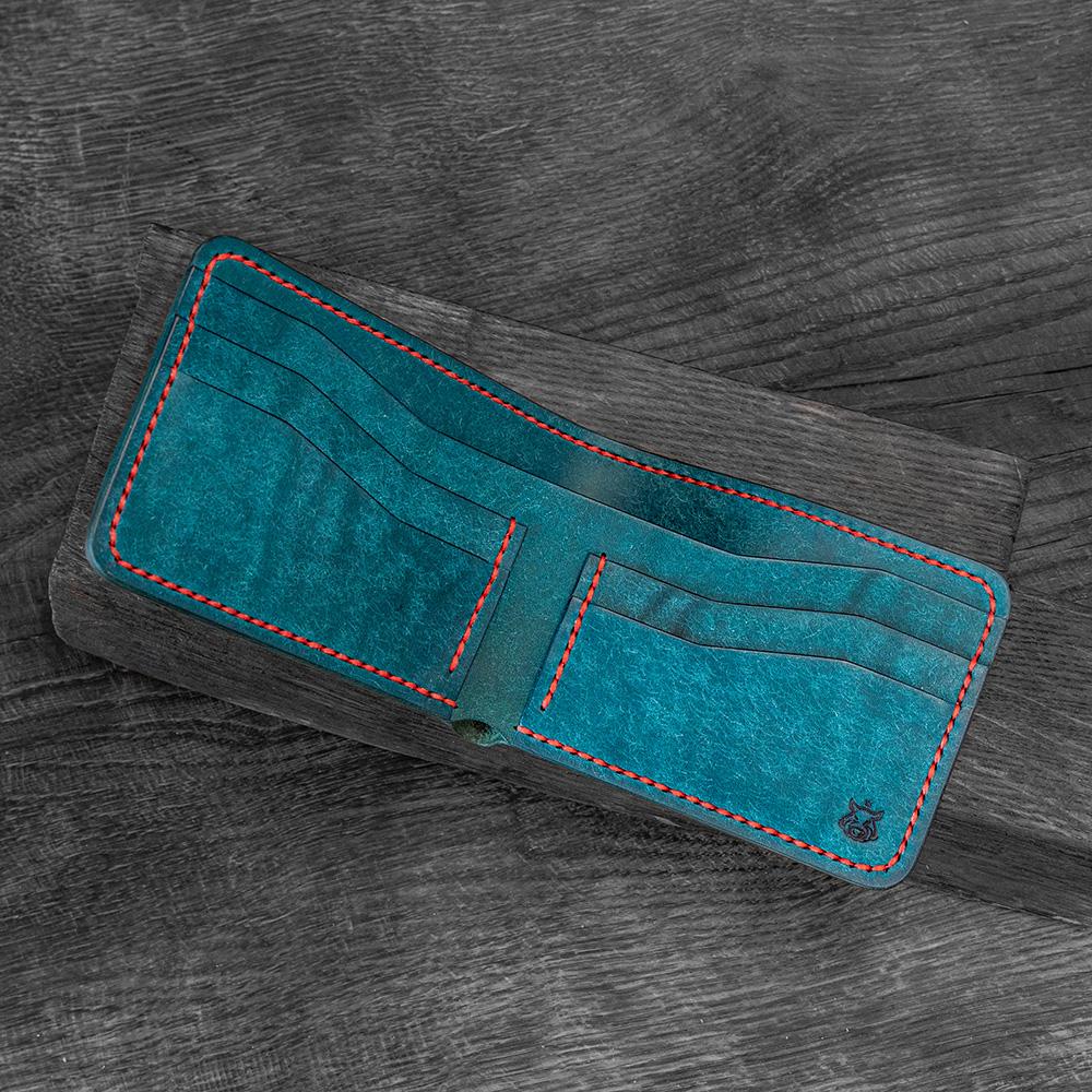 Minimalist Bifold Wallet – Handcrafted Full-Grain Leather