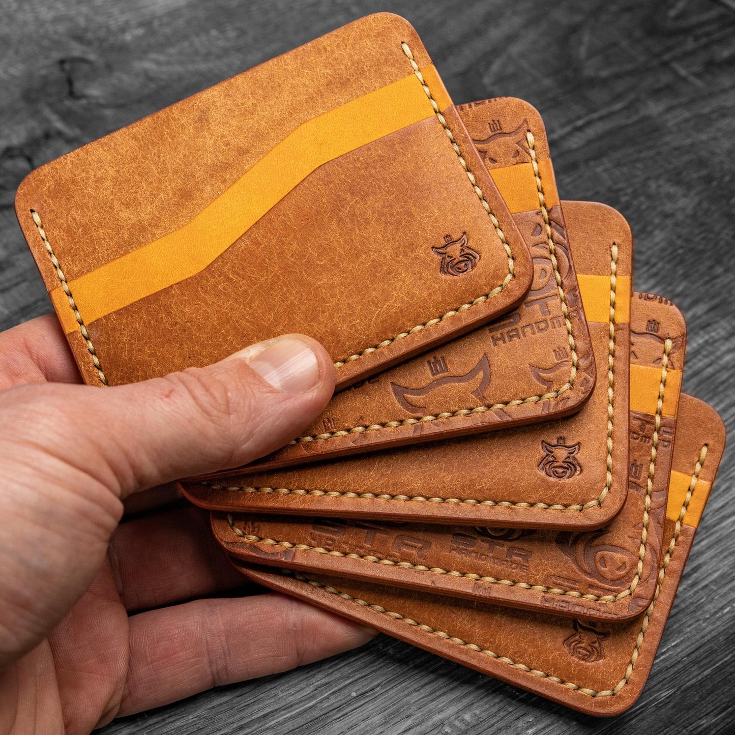 Classic Vegetable Tanned Leather Card Holder – Handcrafted Minimalist Wallet