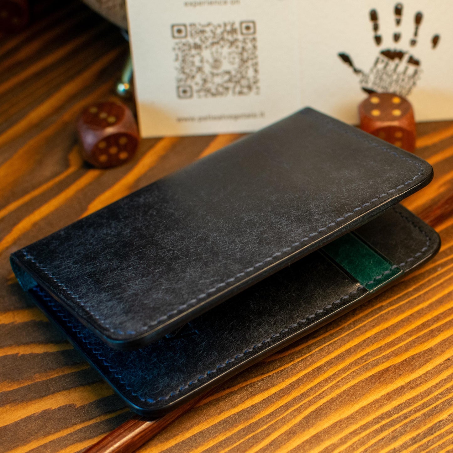 Slim Bifold Wallet – Italian Pueblo Leather, Artisanal Craft, Timeless Form