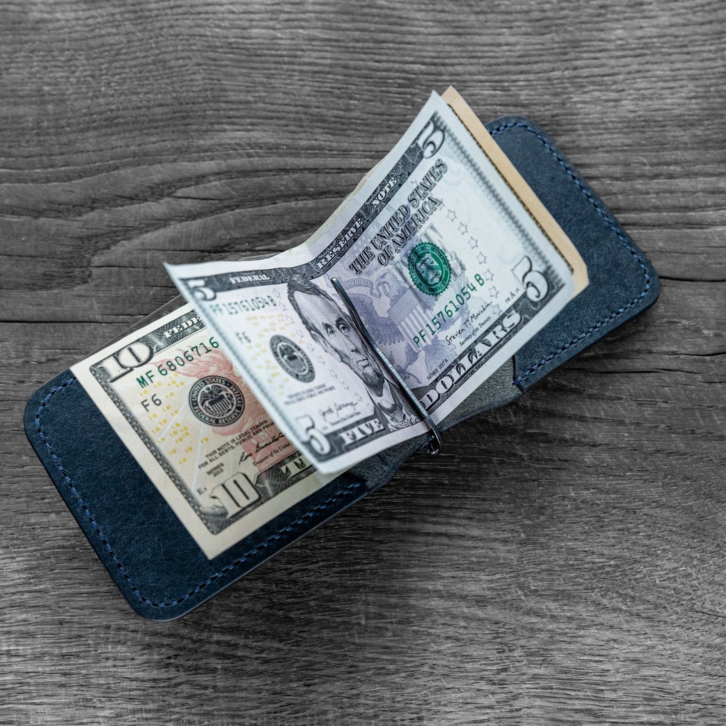 Handmade Leather Card Holder with Money Clip – Minimalist Slim Wallet