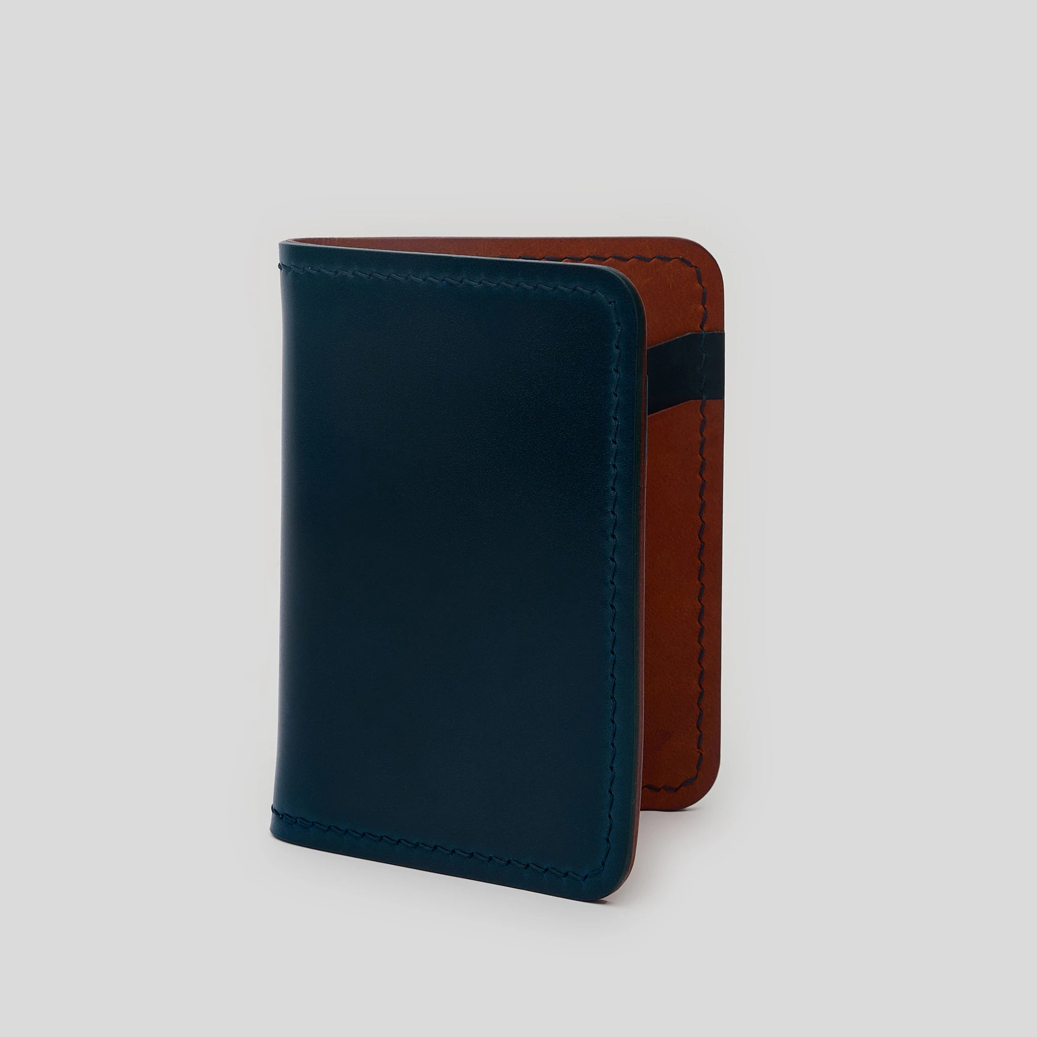 Semi Shell Cordovan – Pueblo Leather Vertical Bifold Card Holder