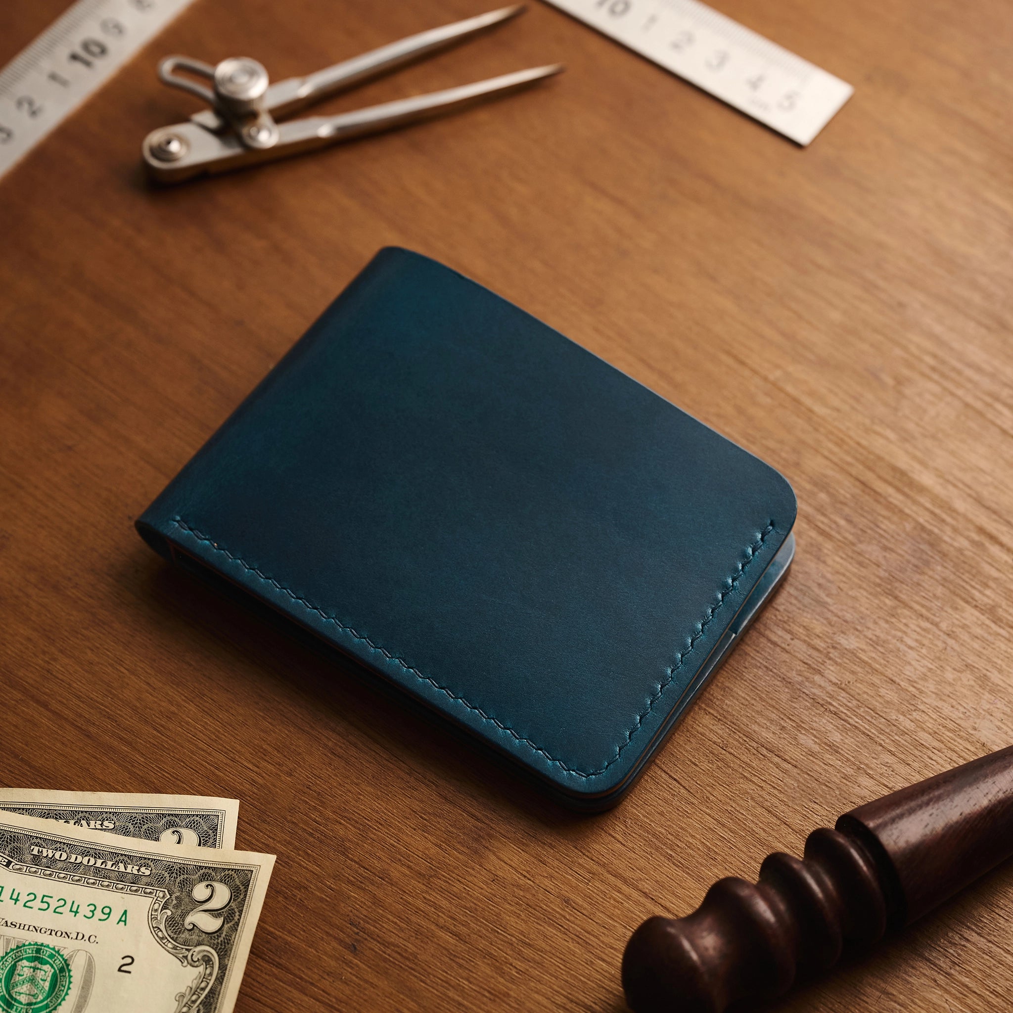 Minimalist Buttero Leather Bifold Wallet