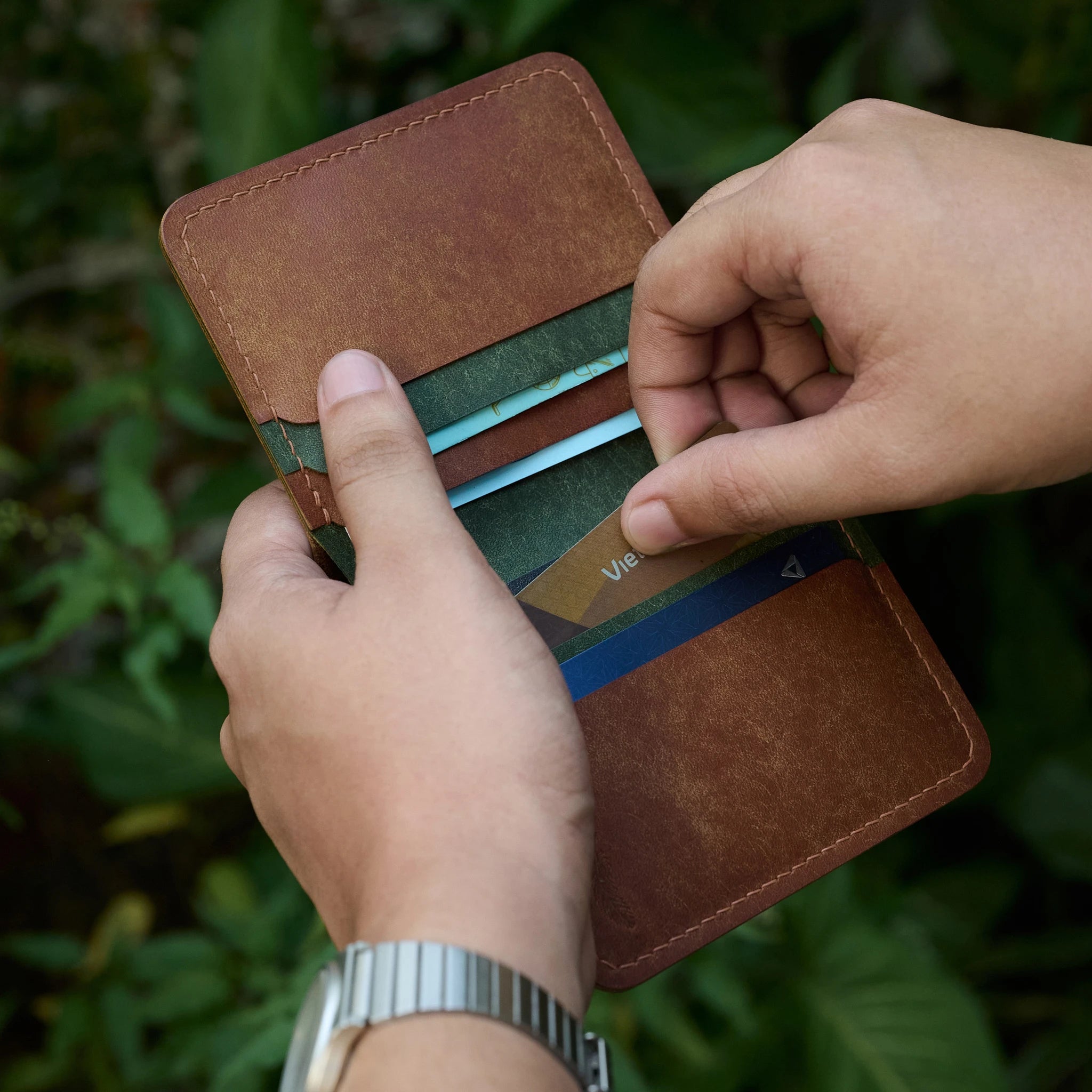 Vertical Pueblo Leather Slim Bifold Wallet