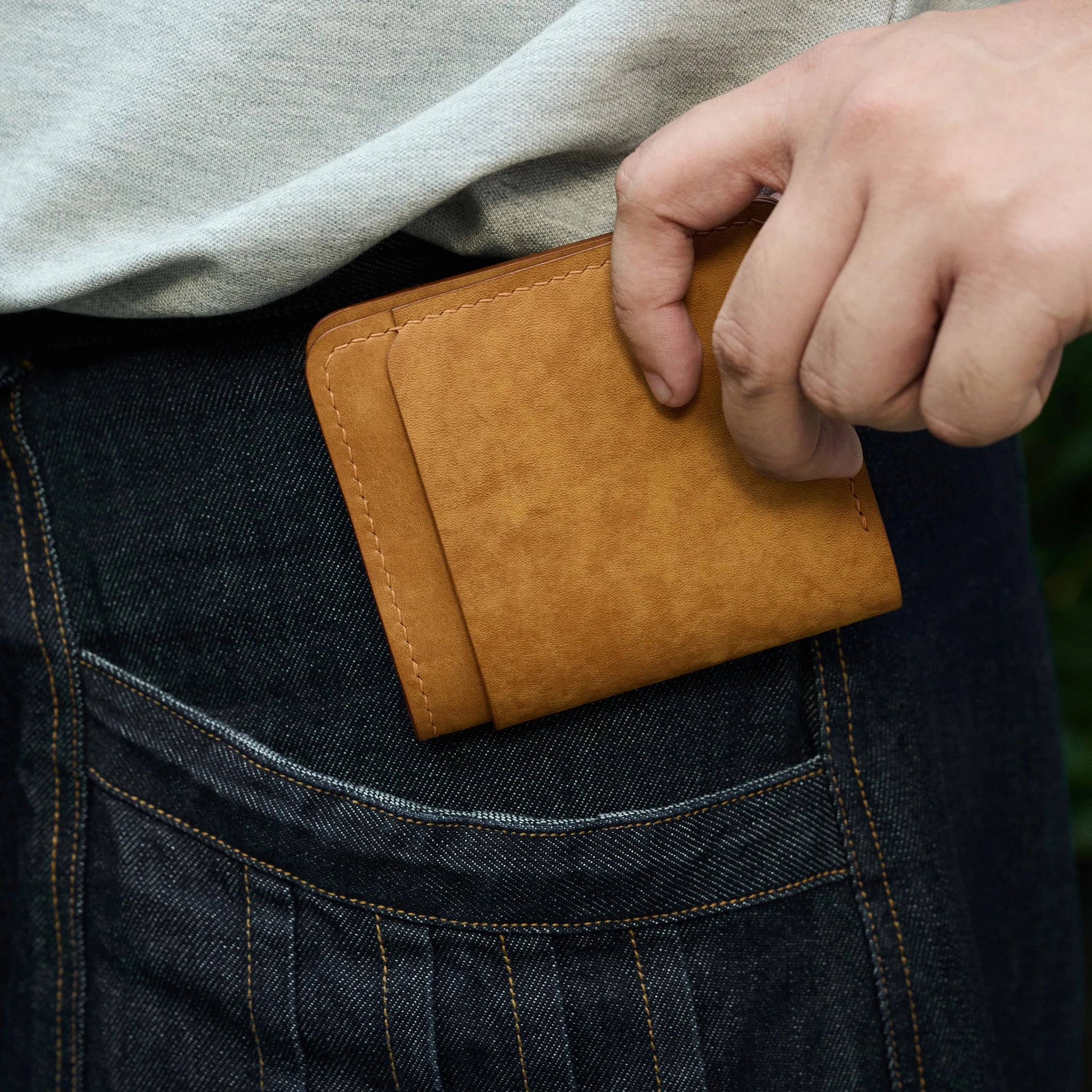 Vertical Pueblo Leather Slim Bifold Wallet