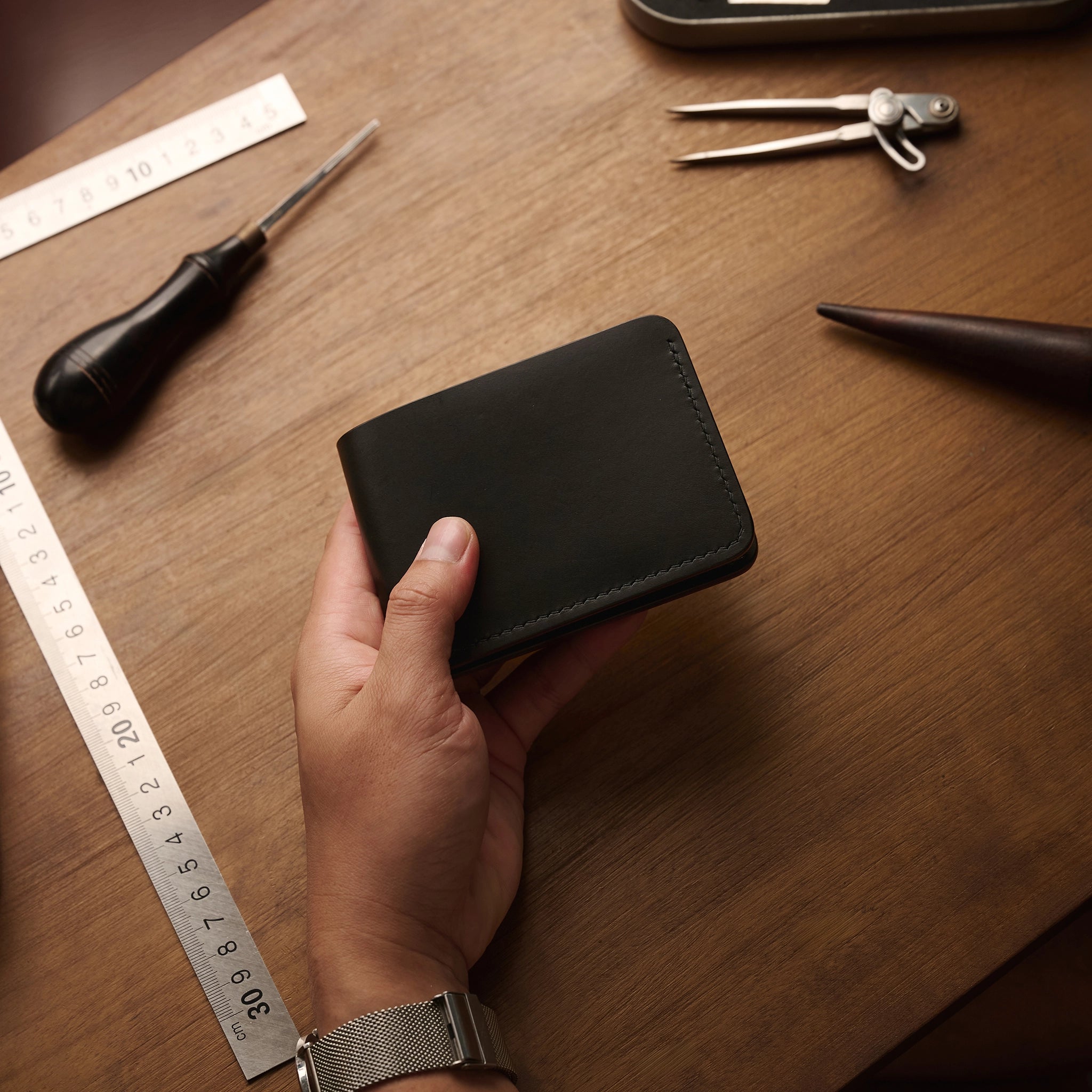 Minimalist Buttero Leather Bifold Wallet