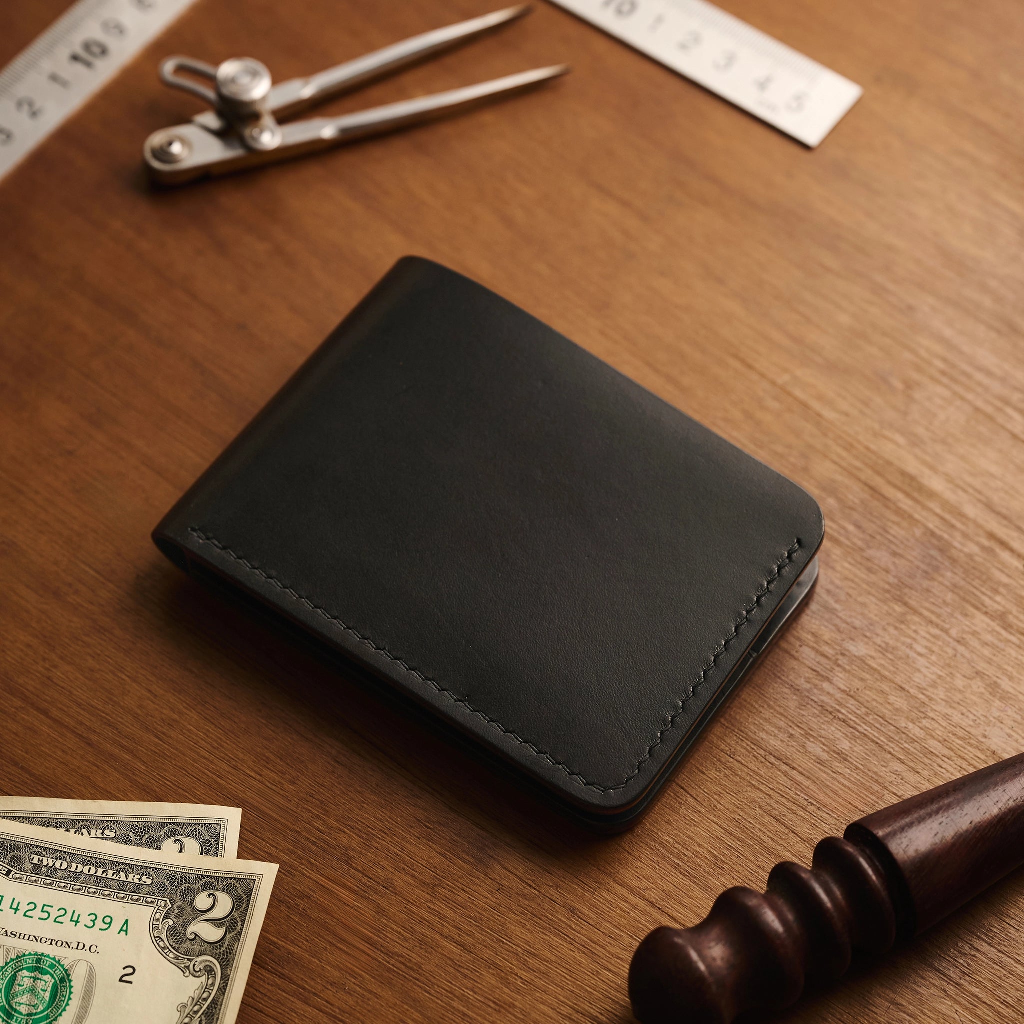 Minimalist Buttero Leather Bifold Wallet