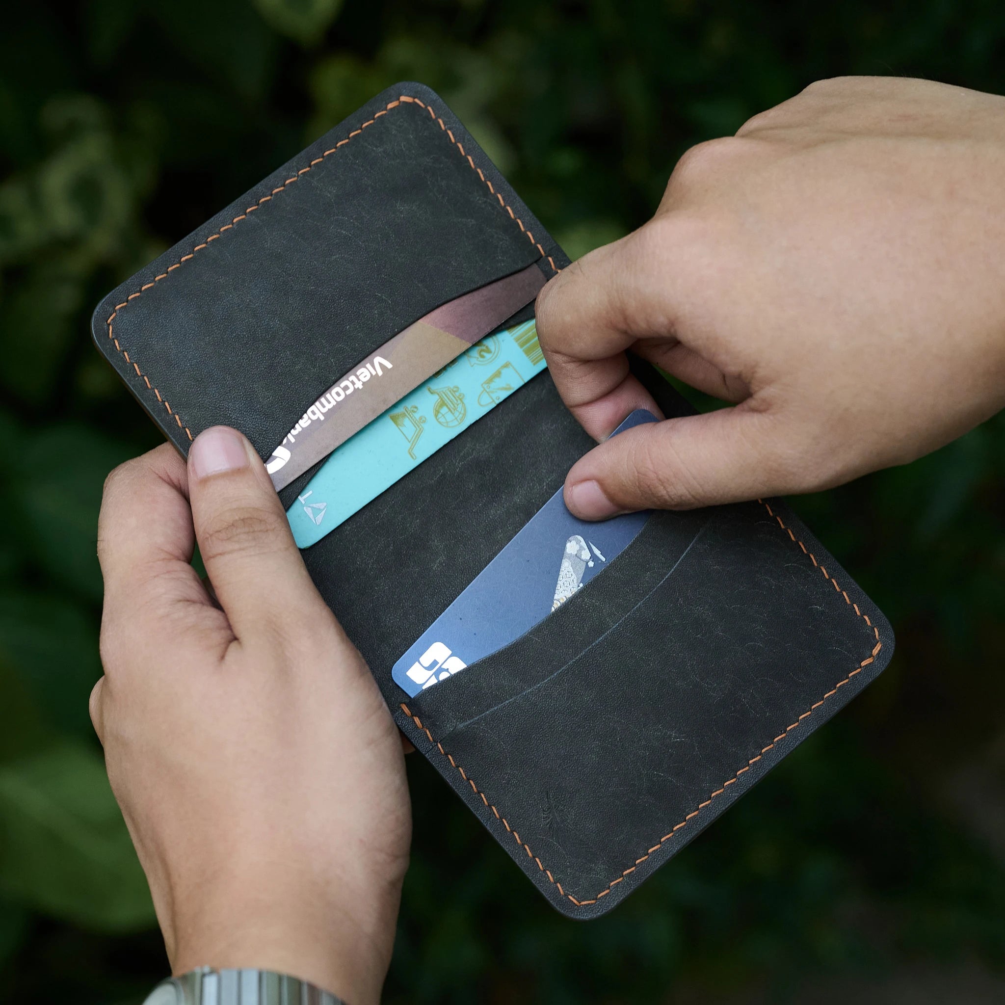 Pueblo Leather Slim Bifold Wallet