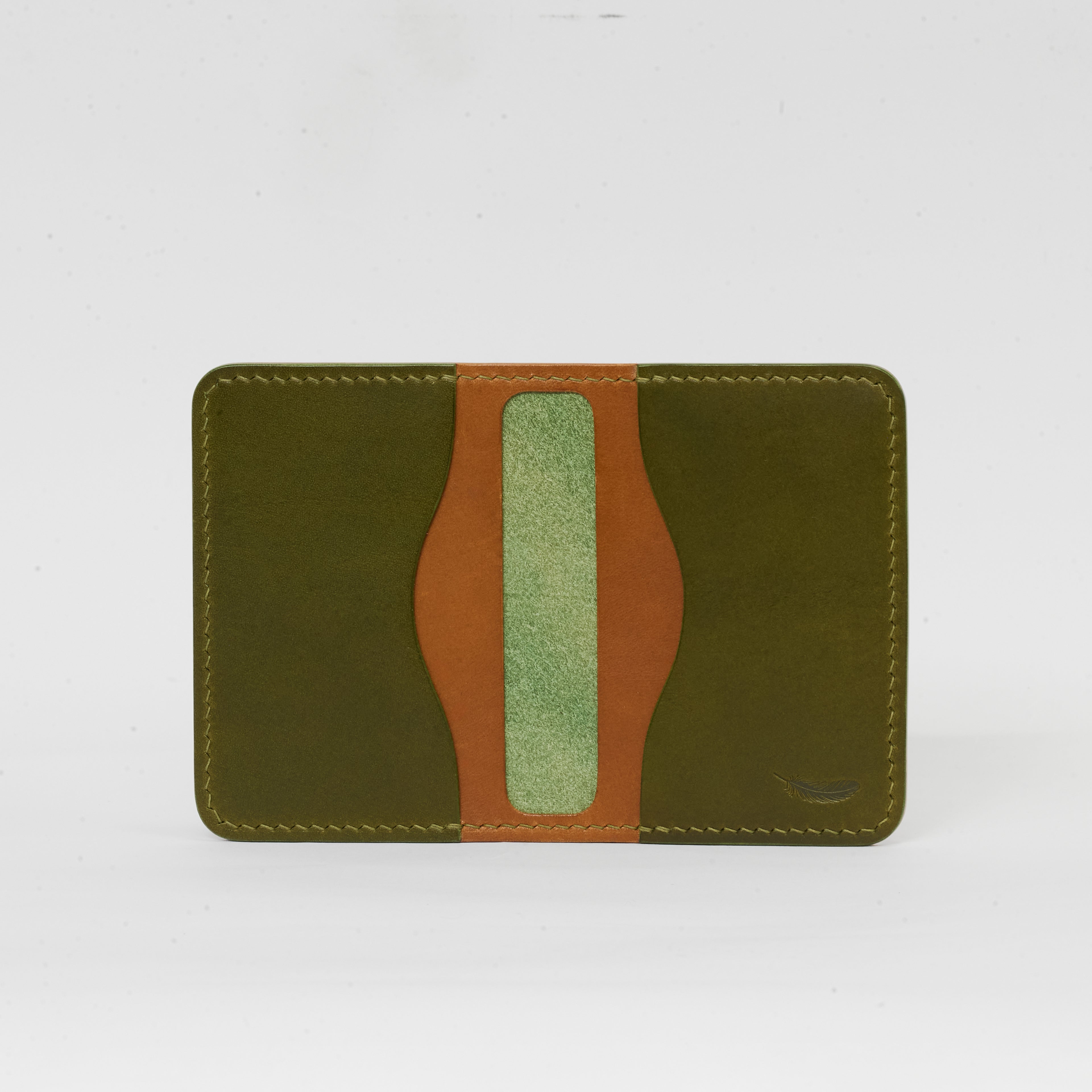 Atelish Buttero Two-Tone Slim Bifold Card Holder