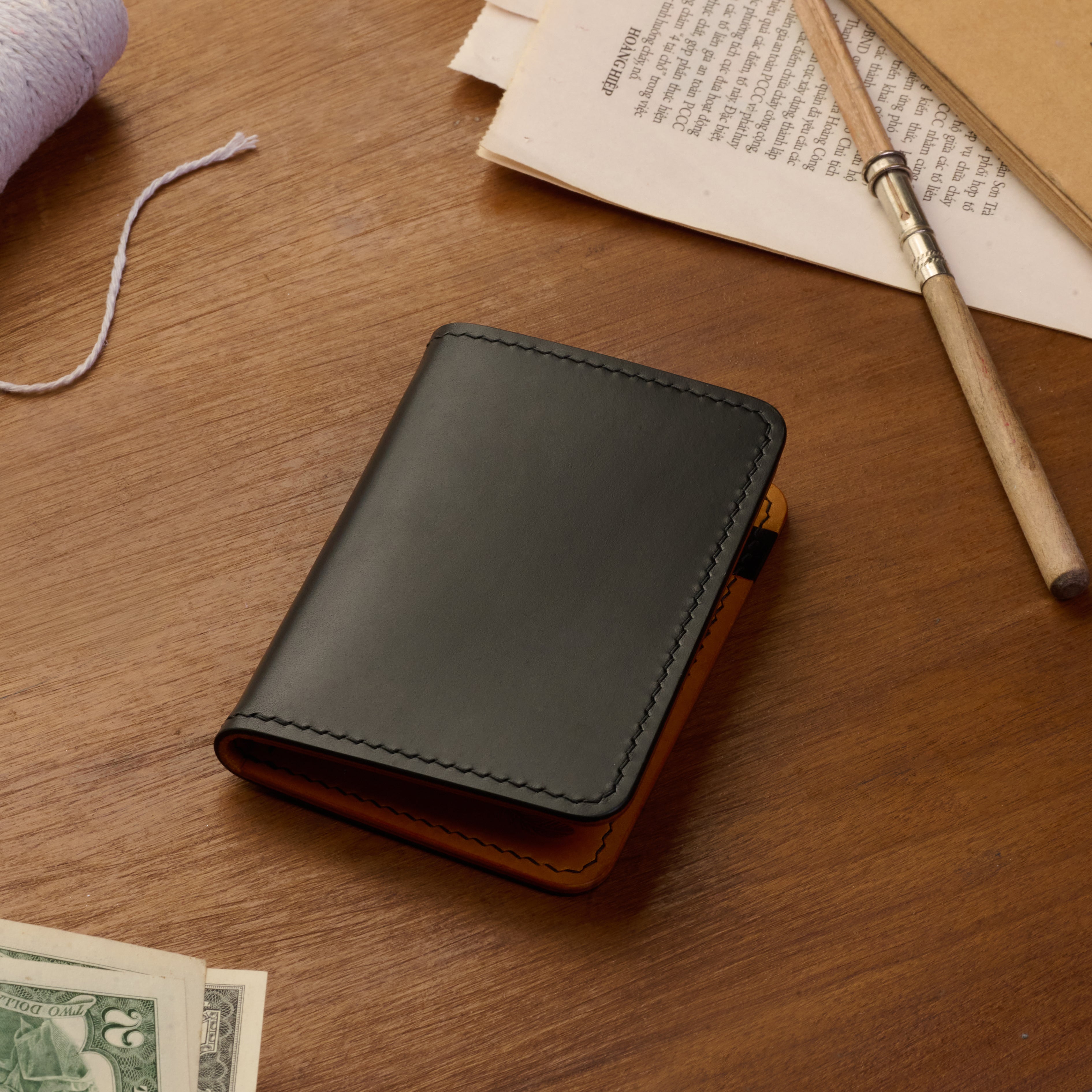 Atelish Buttero Leather Bifold Card Holder