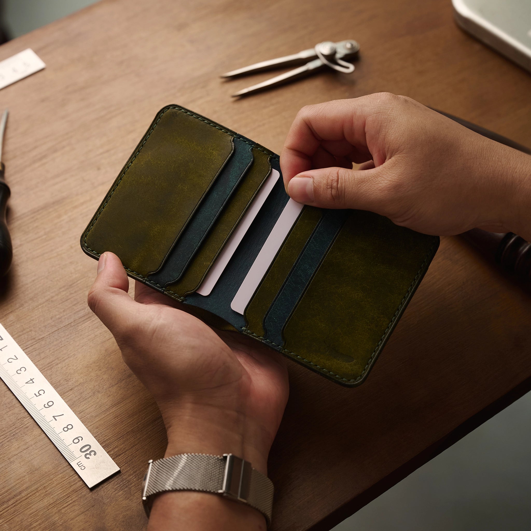 Vertical Pueblo Leather Slim Bifold Wallet Ver 2