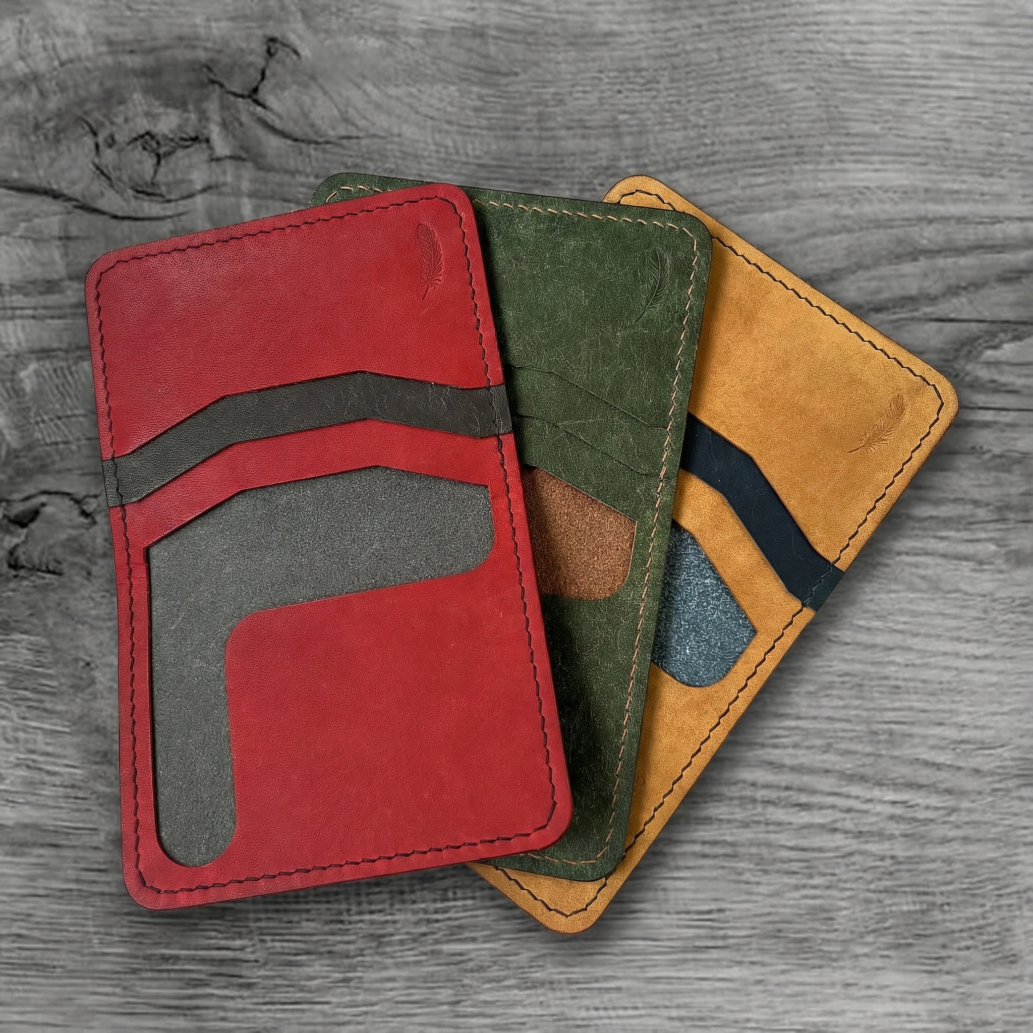 Pueblo Leather Vertical Bifold Card Holder Ver 1