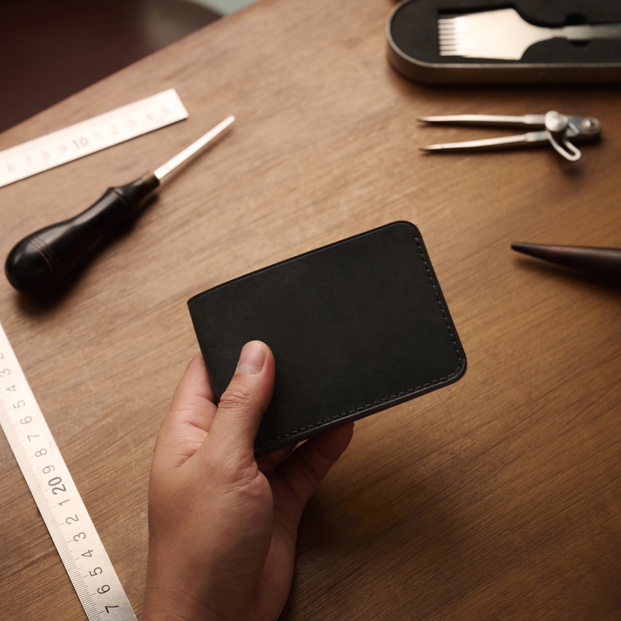 Minimalist Pueblo Leather Bifold Wallet Ver 2
