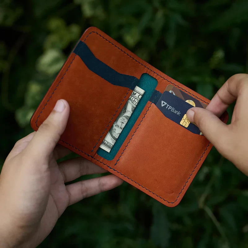 Semi Shell Cordovan – Pueblo Leather Vertical Bifold Card Holder