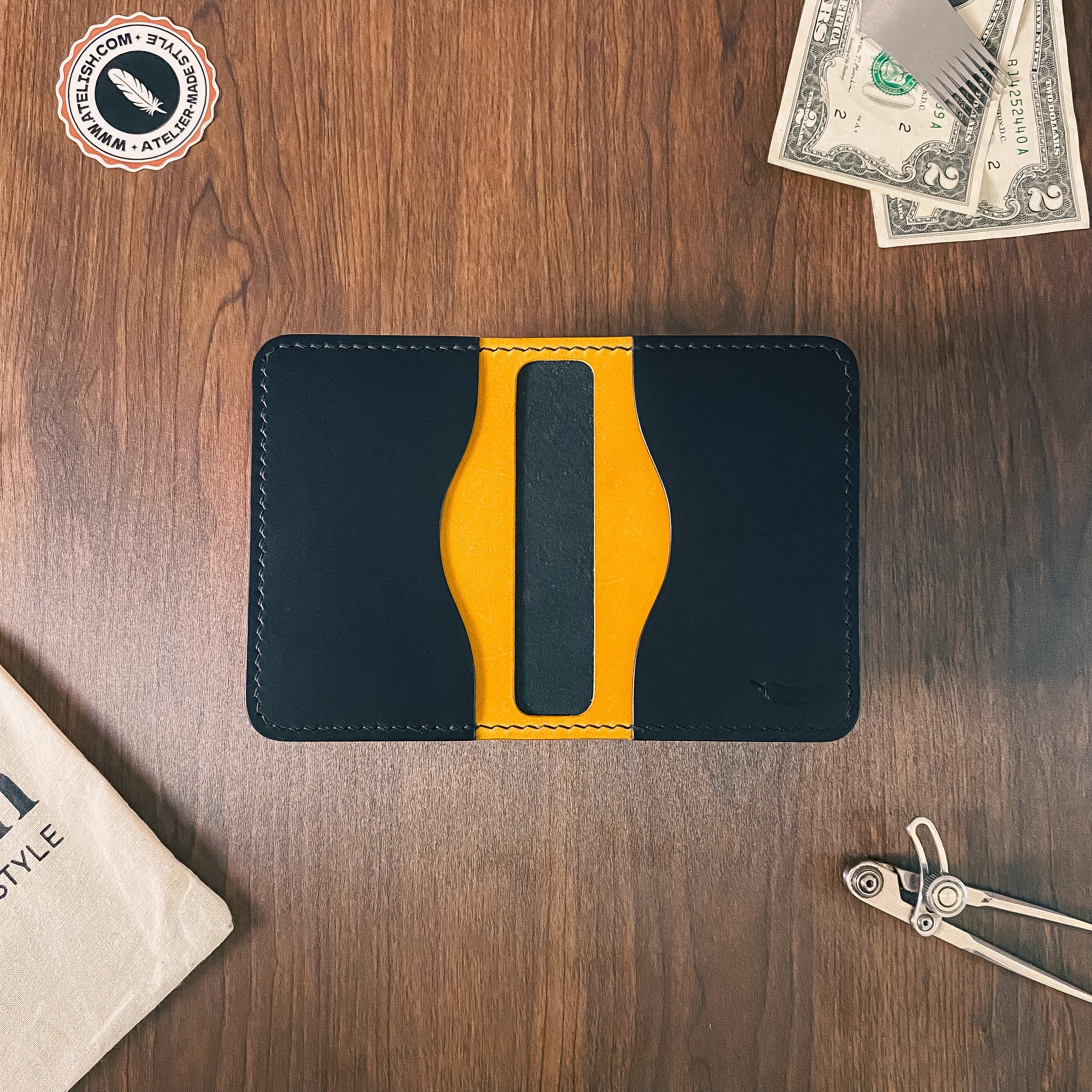 Atelish Buttero Two-Tone Slim Bifold Card Holder
