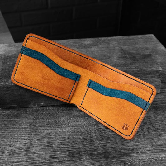 Minimalist Bifold Wallet – Handcrafted Full-Grain Leather