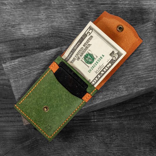Minimalist Leather Card Holder – Slim Front Pocket Wallet