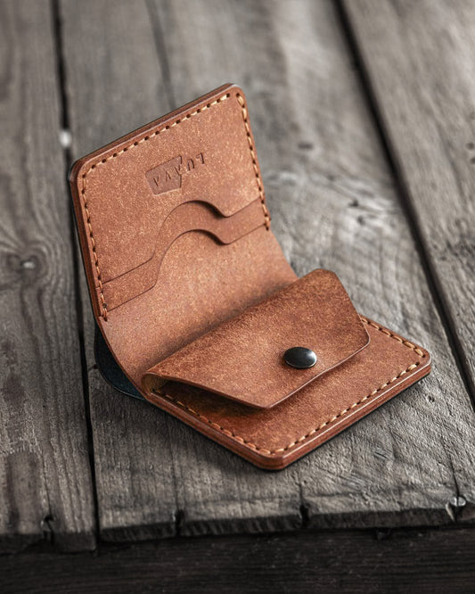 Koloss Bifold Wallet – Handcrafted Full-Grain Leather