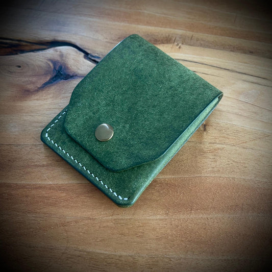 Hemsby Slim Wallet – Artisan-Crafted from Italian Pueblo Leather