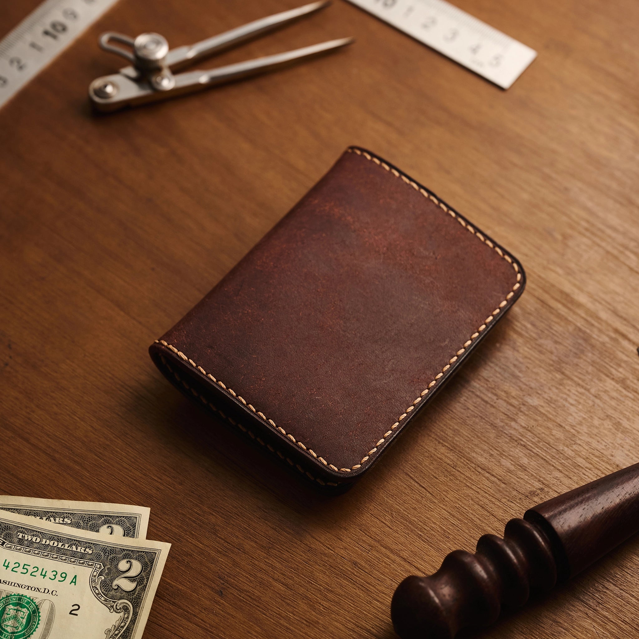 Pueblo Leather Vertical Bifold Card Holder Ver 2